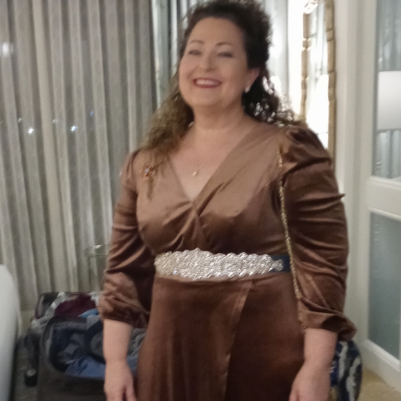 Meet your Posher, Rhonda - Picture 2 of 7